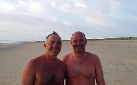 Colocation ggayfriendly chez l'habitant près de la plage naturiste de Granville